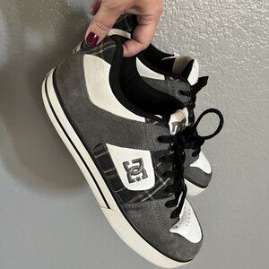 DC Size 10 DC Shoes Men's Classic Skateboarding Sneakers - Gray/White/Black Sued